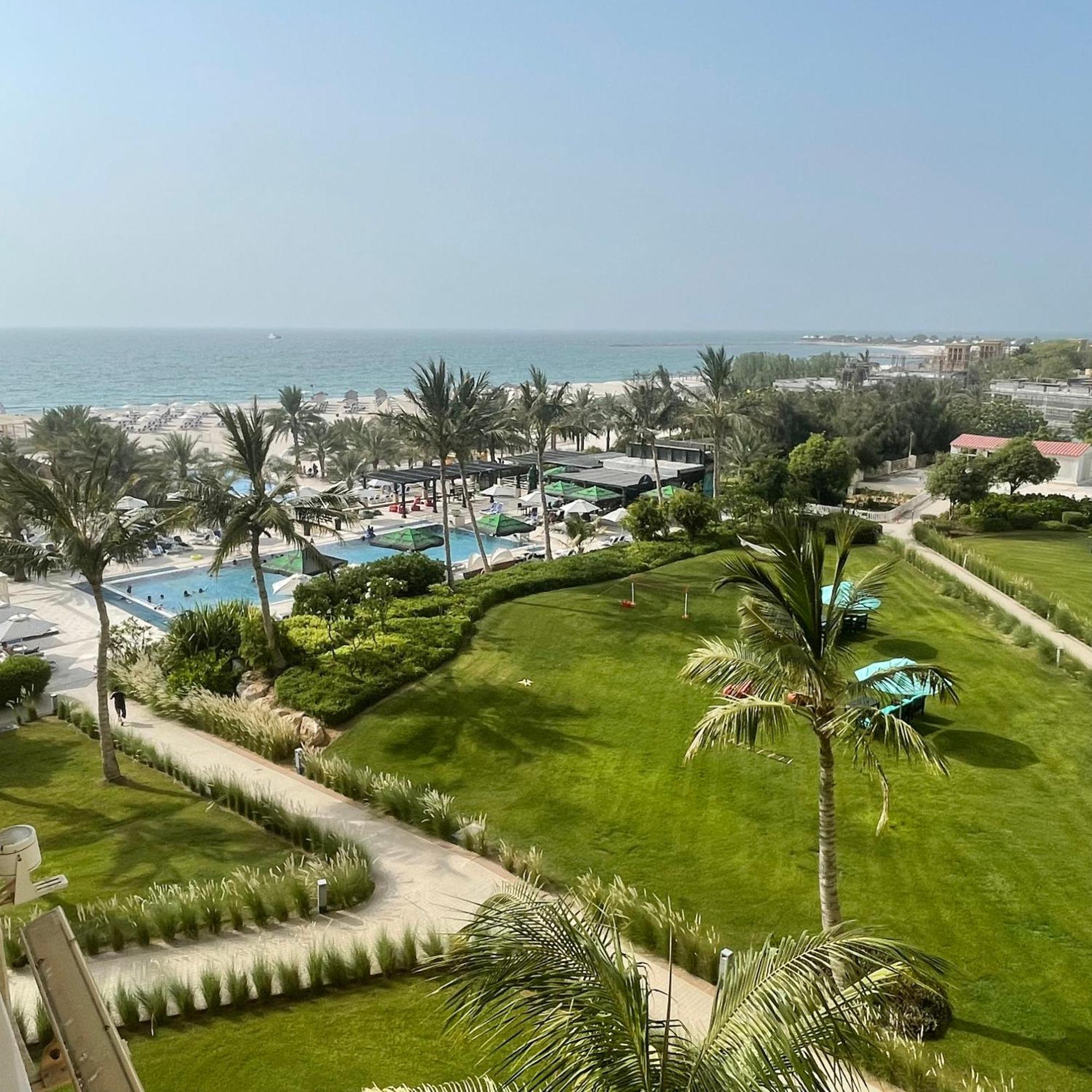 Private Suites Al Hamra Palace At Golf & Sea Resort 라스알카이마 객실 사진